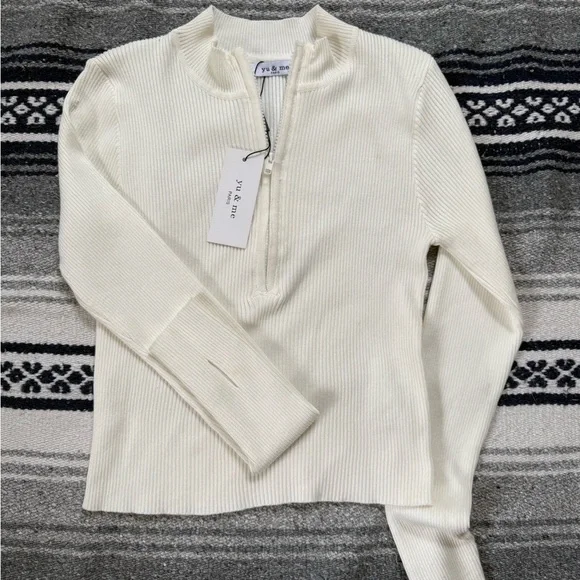 You & Me Women’s NWT long sleeve Cropped 1/4 Zip Ribbed Long Sleeve Size M/L - Picture 1 of 4